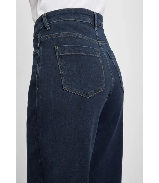 LAURIE •• Carol Loose | Medium Length | Dark Blue Denim