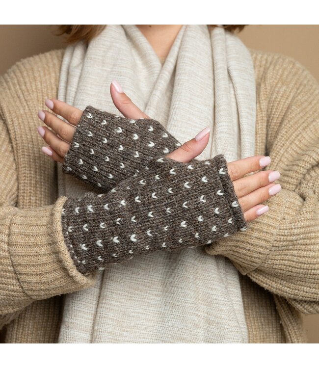 SJAAL MET VERHAAL  •• Handwarmers Lovely Taupe Gemêleerd
