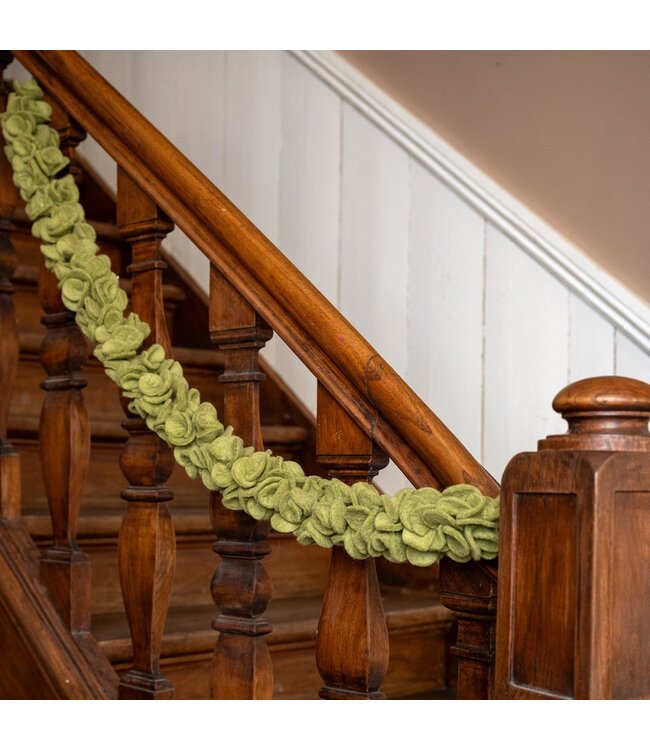 SJAAL MET VERHAAL  •• Viltslinger Guirlande Eucalyptus Lichtgroen