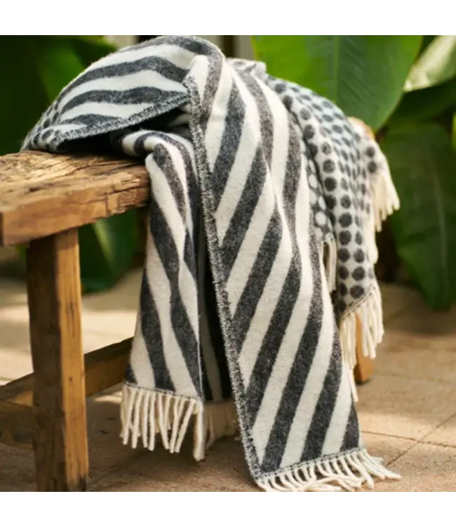 KLIPPAN PLAIDS •• Klippan woondeken Dot & Stripe