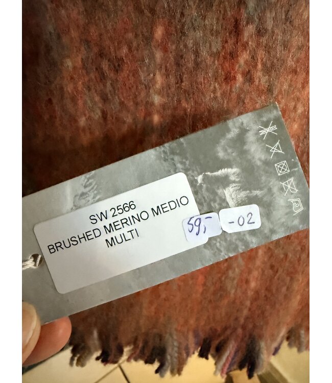 INTI Knitwear •• Brushed merino Shawl medio | Multi  -02