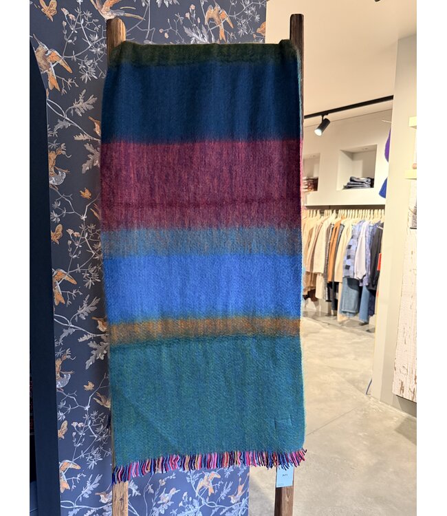 INTI Knitwear •• Brusched merino  Shawl large | Multi  -02