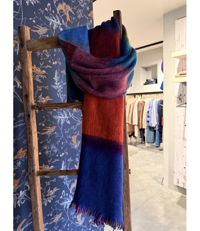 INTI Knitwear •• Brusched merino  Shawl large | Multi  -02