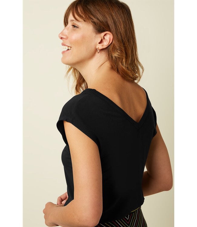 KING LOUIE •• Double V Top Caprice | Black