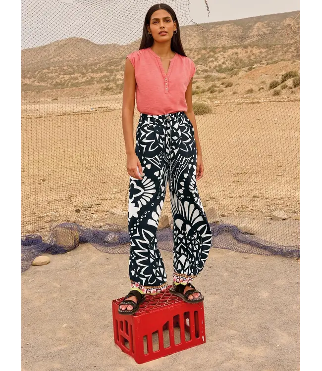 WHITE STUFF •• Farah Wide Leg | navy multi