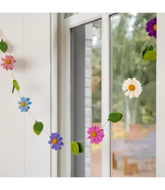 SJAAL MET VERHAAL  •• Viltslinger Margrietjes  Violettinten