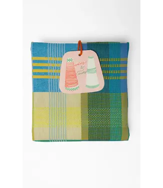 FOEKJE FLEUR •• Tea towel #104A-2 wild weave