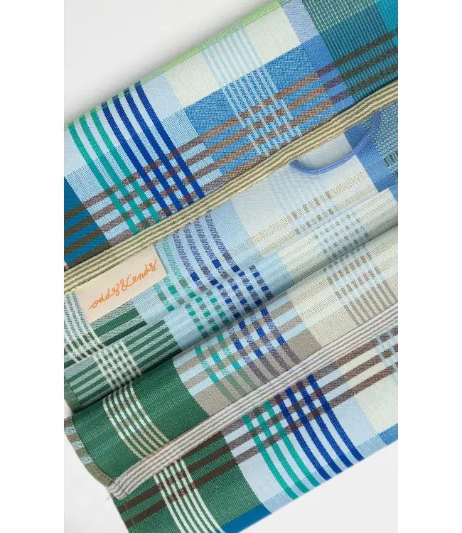 FOEKJE FLEUR •• Tea towel #104A-1 wild weave