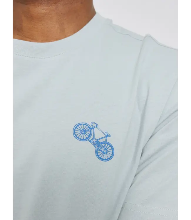 MAZINE •• Chest Print T-shirt | Ice Blue