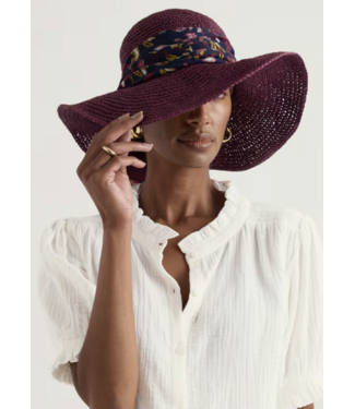 SEASALT CORNWALL •• Zonnehoed Sculpture Garden | Dark Freesia