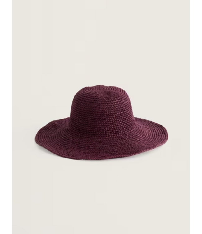 SEASALT CORNWALL •• Zonnehoed Sculpture Garden | Dark Freesia