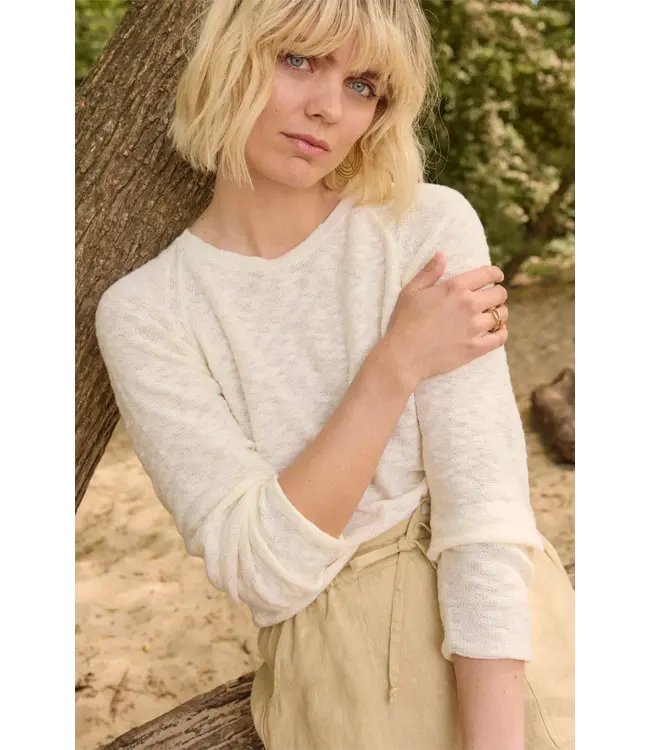 Tranquillo •• Sweater IDAA | White