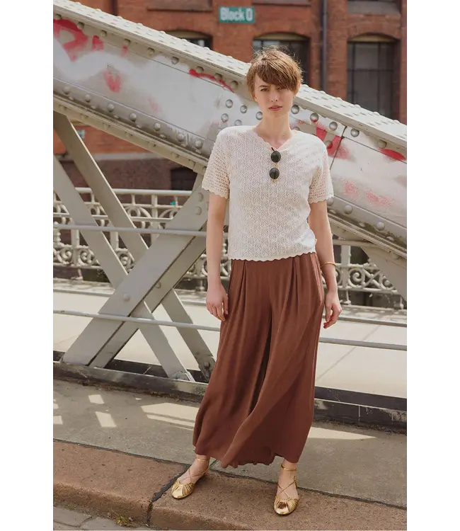 •• Top EMMAA | white