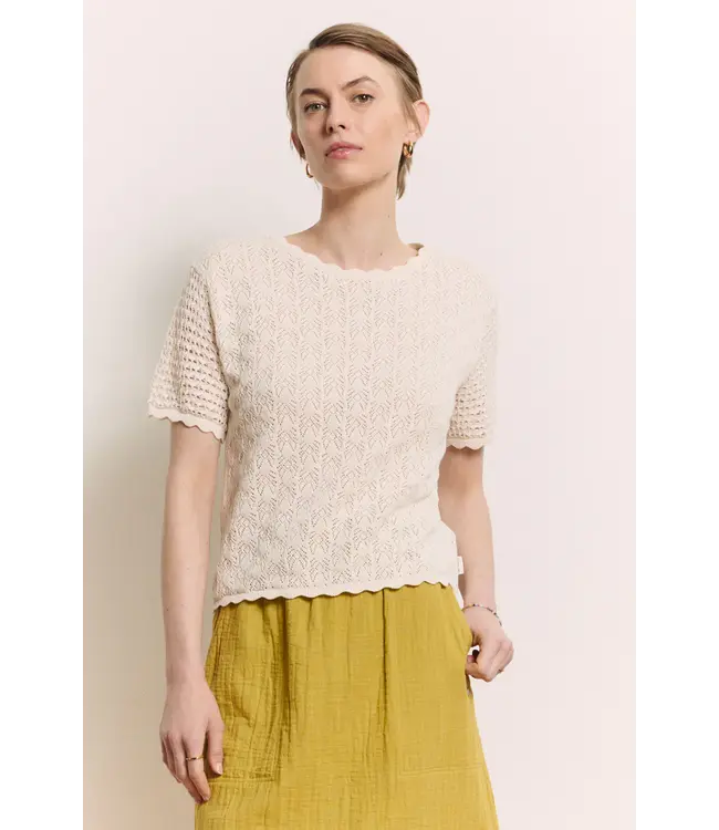 •• Top EMMAA | white