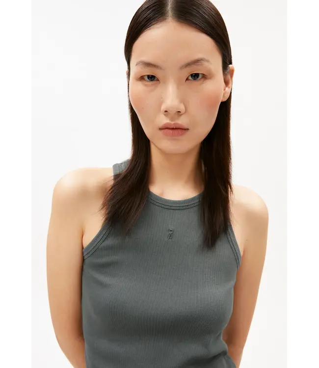 ARMEDANGELS •• GMT DYE RIB TOP | Space Steel