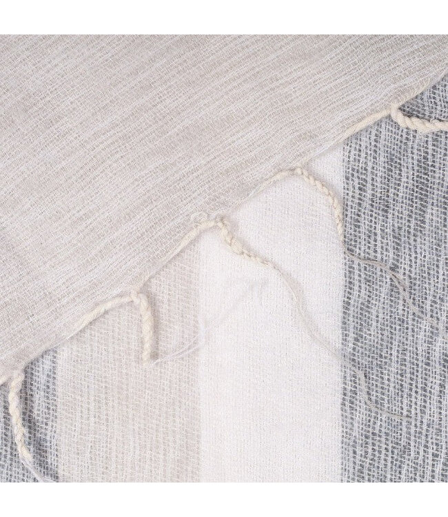 SJAAL MET VERHAAL  •• Kleine sjaal Creme Grijs