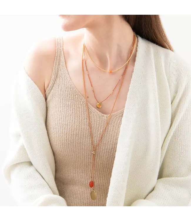A BEAUTIFUL STORY •• Flora Carnelian Ketting Verguld Goud