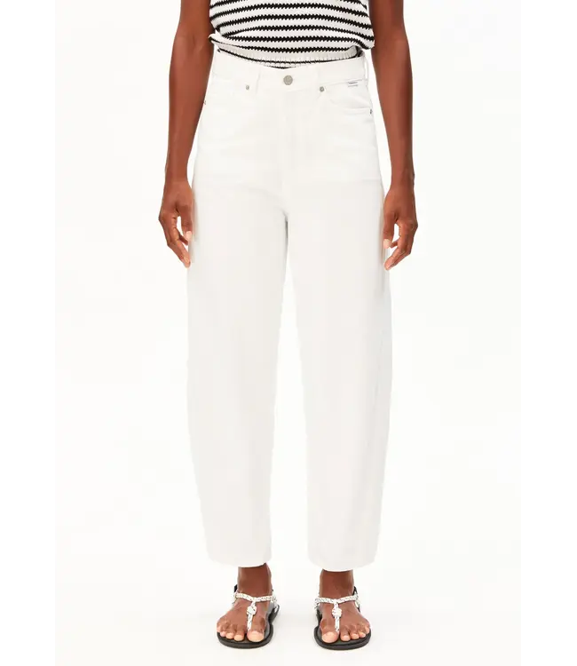 ARMEDANGELS •• Jeans BAARLY High Waist Barrel | White