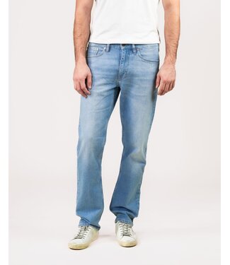 KUYICHI •• Scott Regular | Quite Light