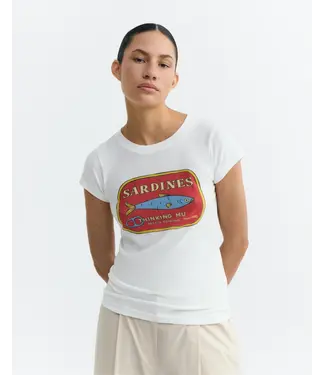 THINKING MU •• Mirna Tee Sardines