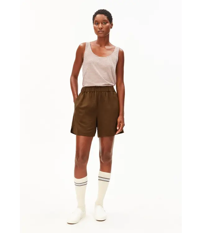 ARMEDANGELS •• linen blend pull on short | dried palm