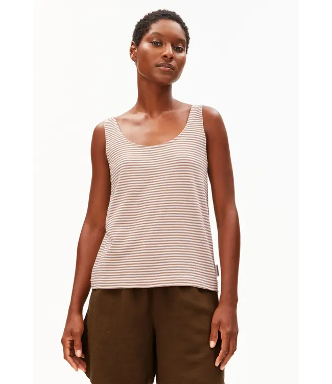 ARMEDANGELS •• minaami lita top | oatmilk-cinnamon dust