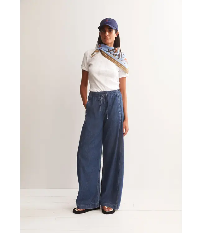 ARMEDANGELS •• New woven scarf | Wedgwood