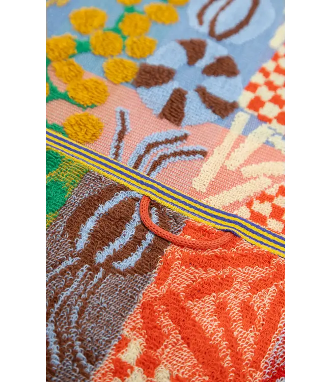 FOEKJE FLEUR •• Beach towel #119 odette's day at the beach