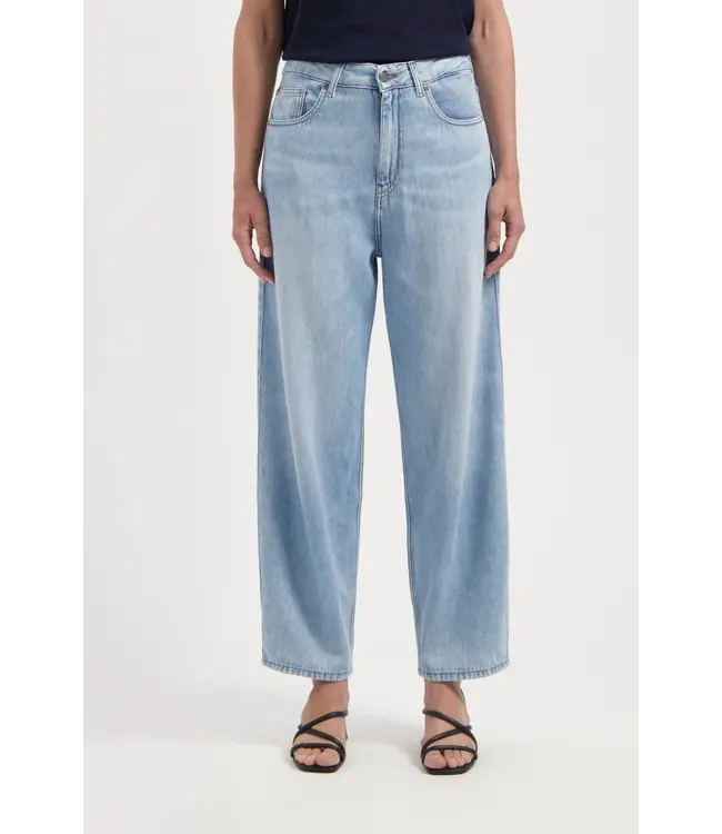 MUD Jeans •• Brooke high barrel flow | Stone vintage
