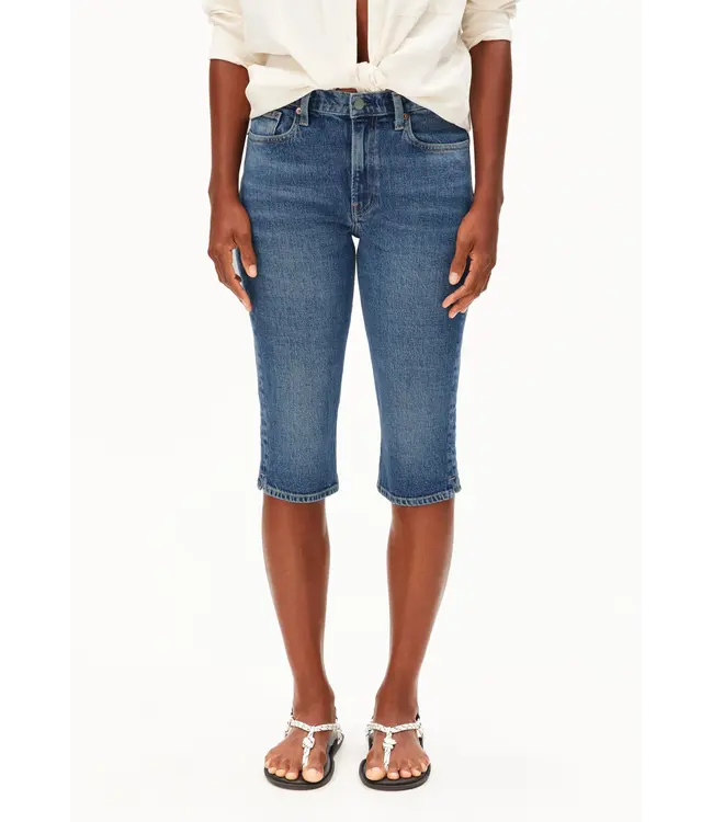 ARMEDANGELS •• Carenaa capri jeans | Atmospheric