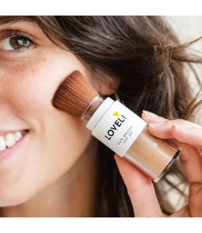 LOVELI •• Sun brush SPF 30