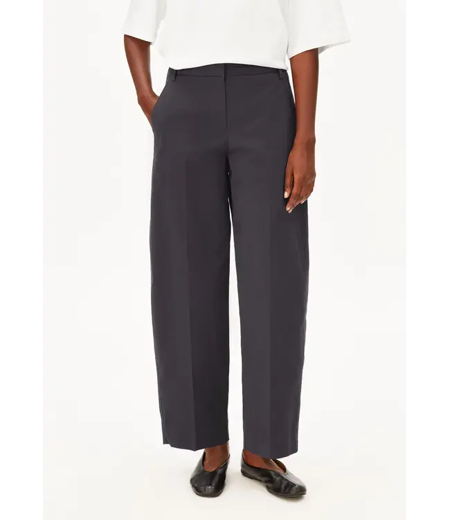 ARMEDANGELS •• Barrel leg twill Pant | Dark Steel