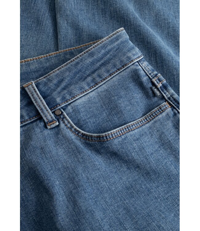 LAURIE •• Charlotte Flare Regular | Medium Length | Blue Denim
