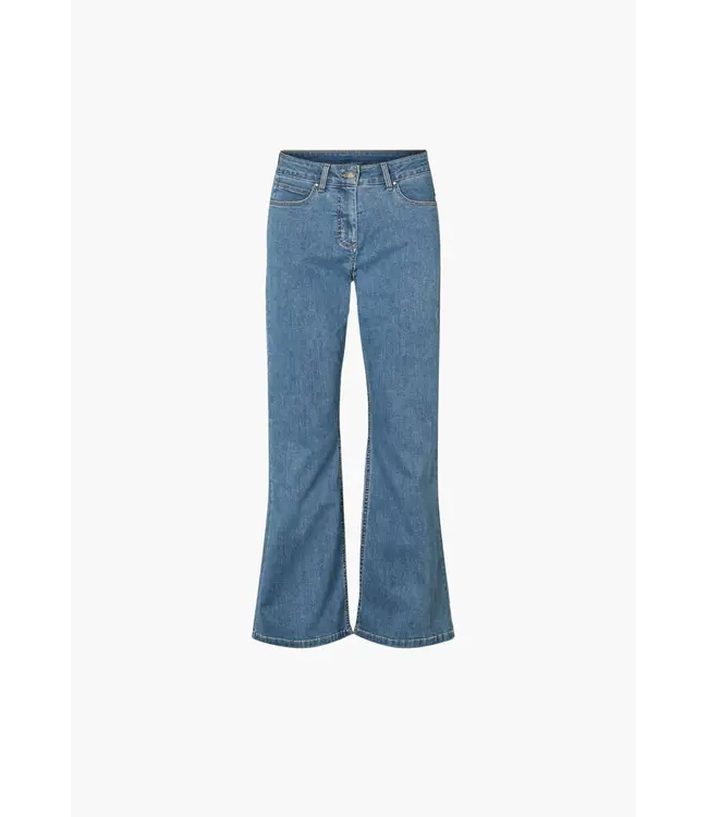 LAURIE •• Charlotte Flare Regular | Medium Length | Blue Denim