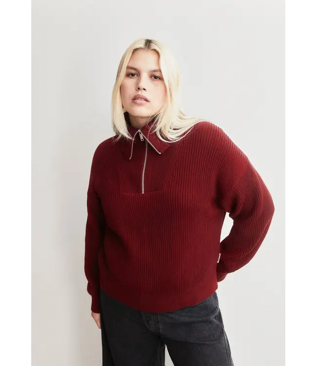 ARMEDANGELS •• Vanise Rib Knit Troyer | Velvet Red- Light Velvet Red