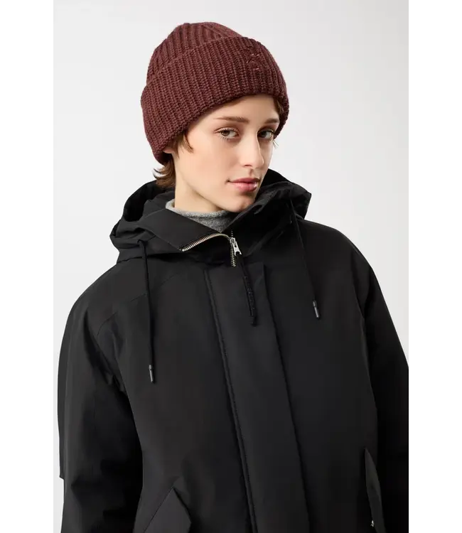 LangerChen •• Chunky knit Beanie made from Organic wool | Burgundy