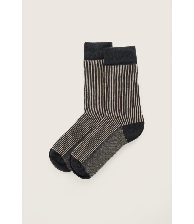 SEASALT CORNWALL •• Bloomin Good Socks Vertical Stripe | Coal