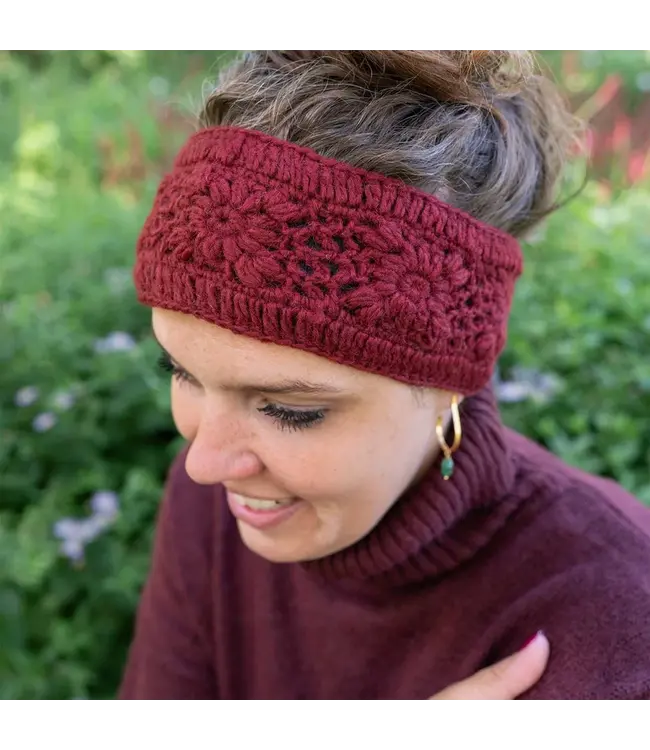 SJAAL MET VERHAAL  •• Haarband Granny Square Bordeaux