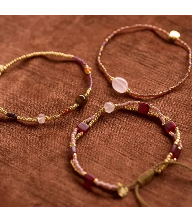 A BEAUTIFUL STORY •• Unwritten Rose Quartz Bracelet