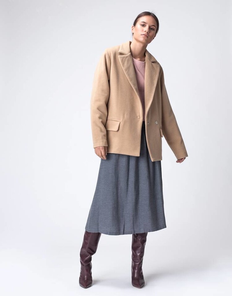Dutchess Boxy blazer - cashmere - camel