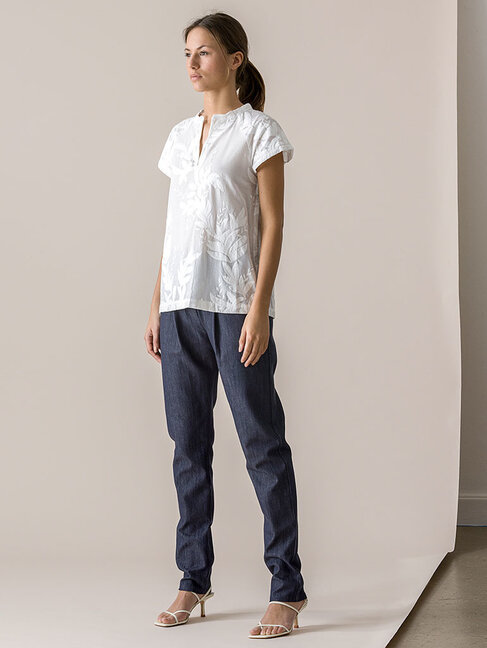 Dutchess Cobra top - white embroidery