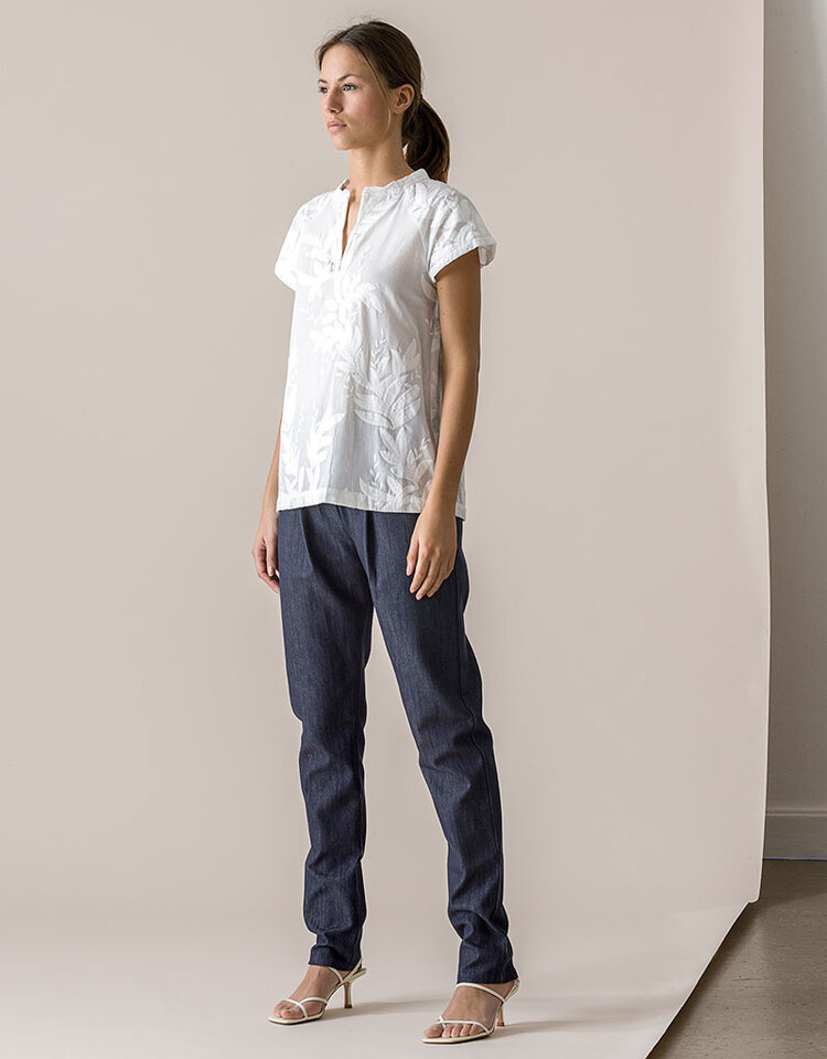 Dutchess Cobra top - white embroidery