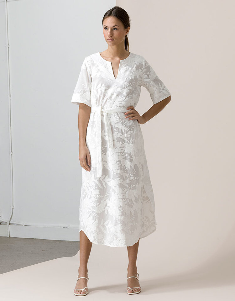 Dutchess Caftan dress - white embroidery