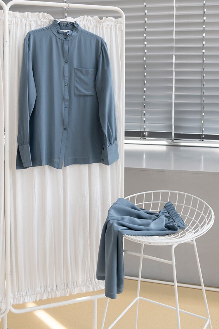 Dutchess Wander blouse - slate silk