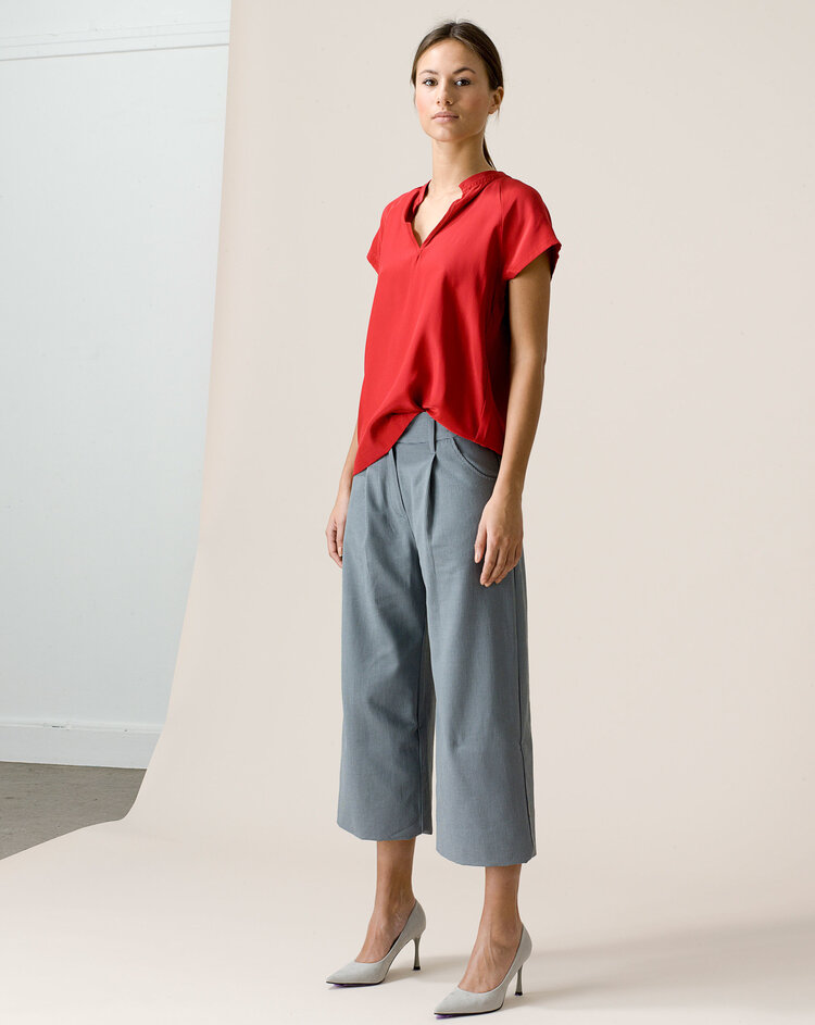 Dutchess Cobra top - red silk