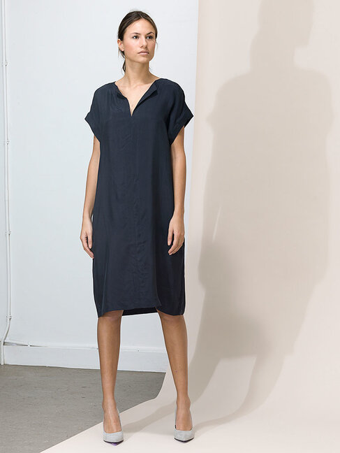 Dutchess Veliz dress - navy