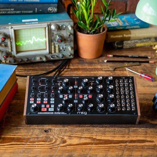 Moog Subharmonicon  Moog Subharmonicon