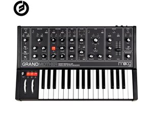 Moog Grandmother Dark Series Turnlab