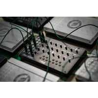 MOOG MUSIC Mavis Synthesizer Kit