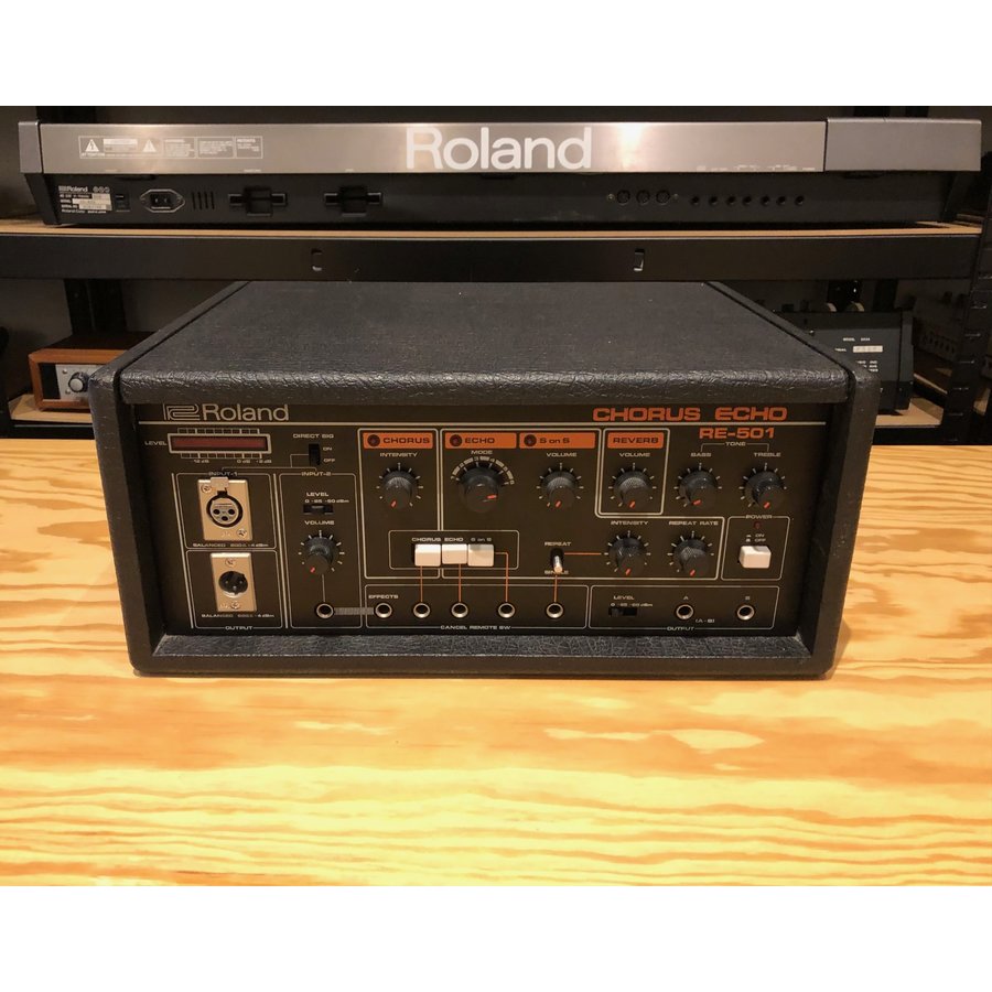 Roland RE501 Chorus Echo Turnlab